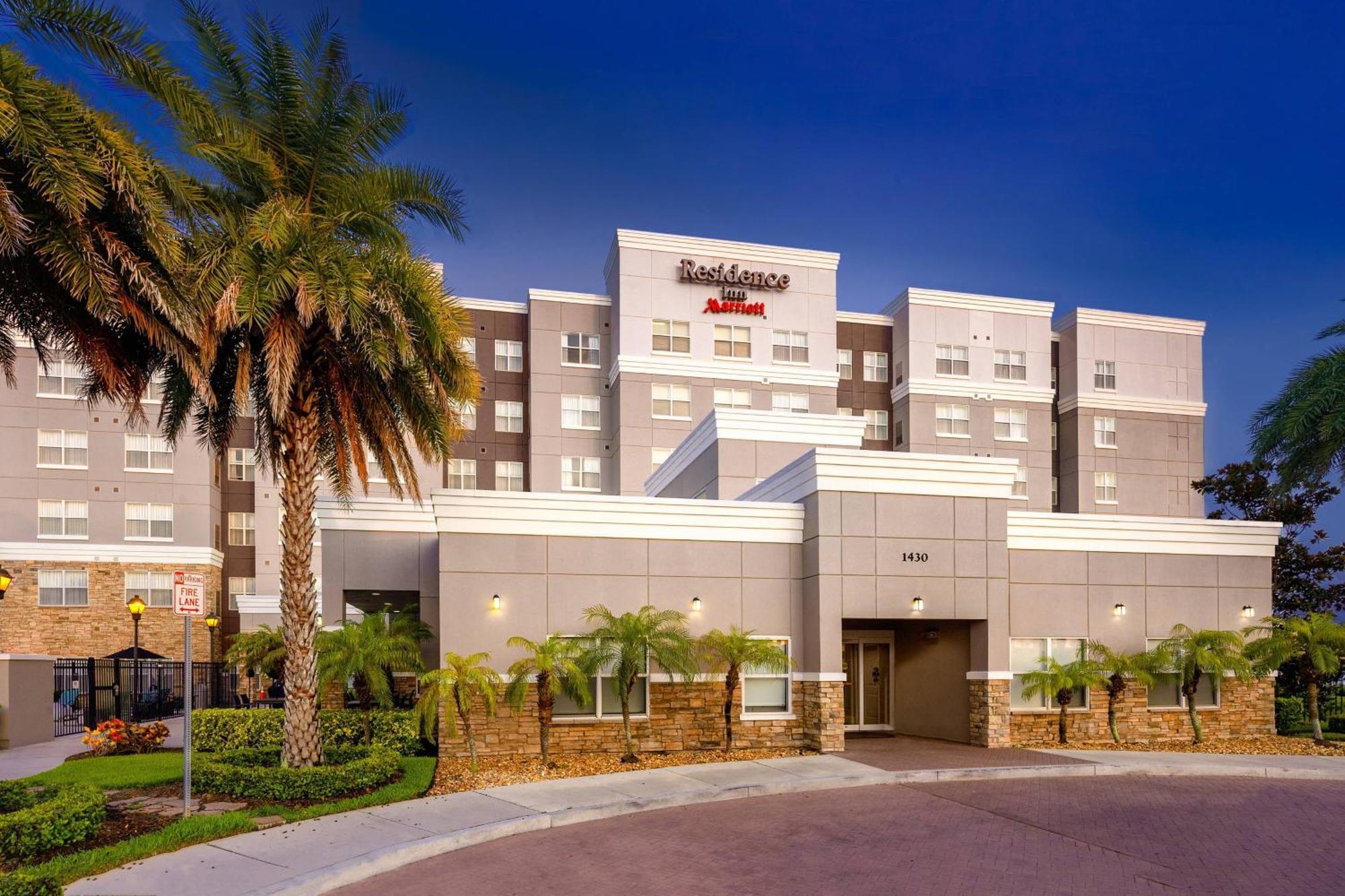Residence Inn Мелбърн Екстериор снимка